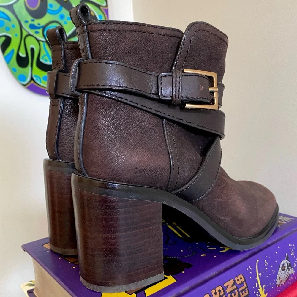 Tory Burch Hastings Heeled Leather Ankle Boots w/ Wrap Around Ankle Straps